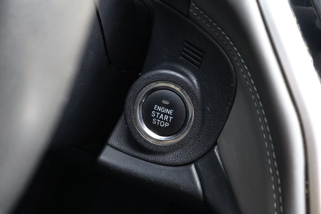 2020 Subaru Outback Onyx Edition XT photo 22