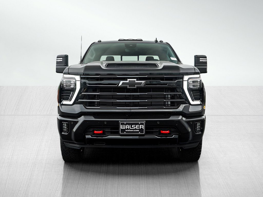 2025 Chevrolet Silverado 3500HD LTZ photo 2