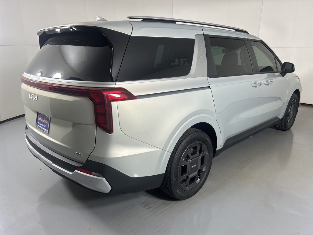 2026 Kia Carnival EX photo 4