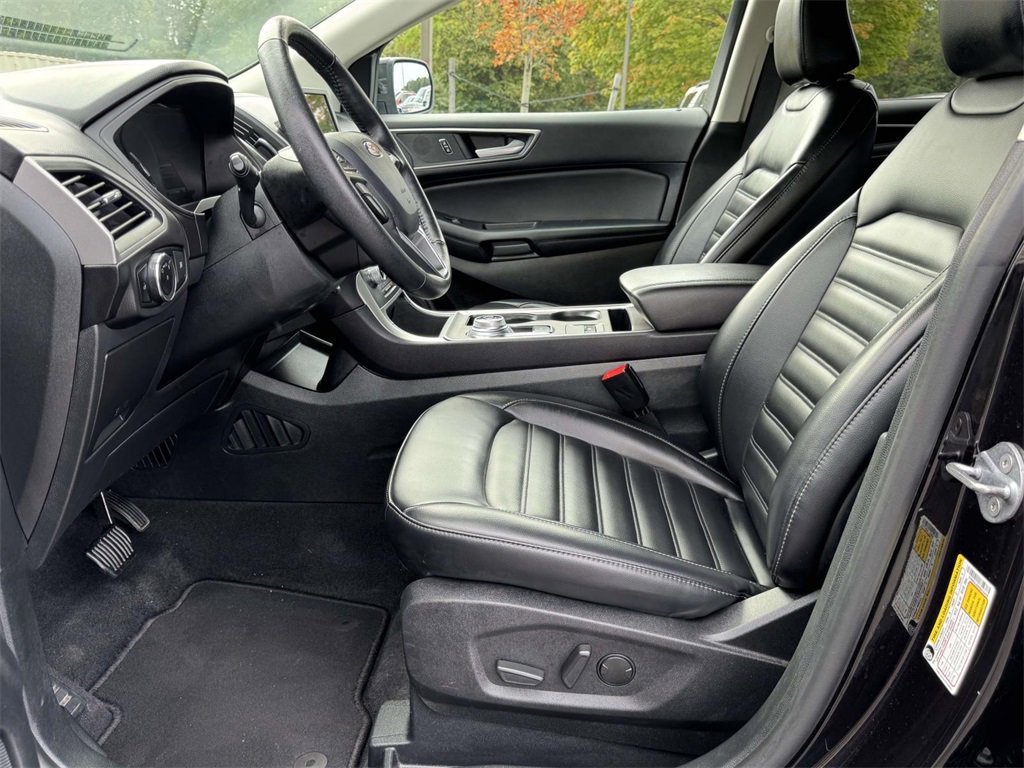 2024 Ford Edge SEL photo 16