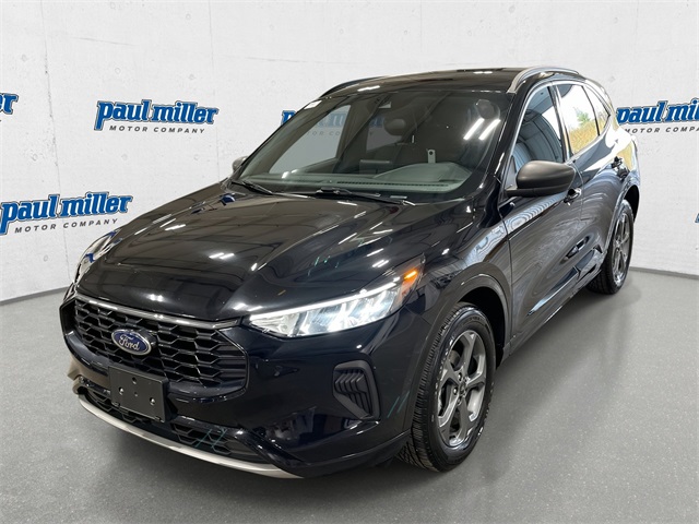 2023 Ford Escape ST-Line's photo