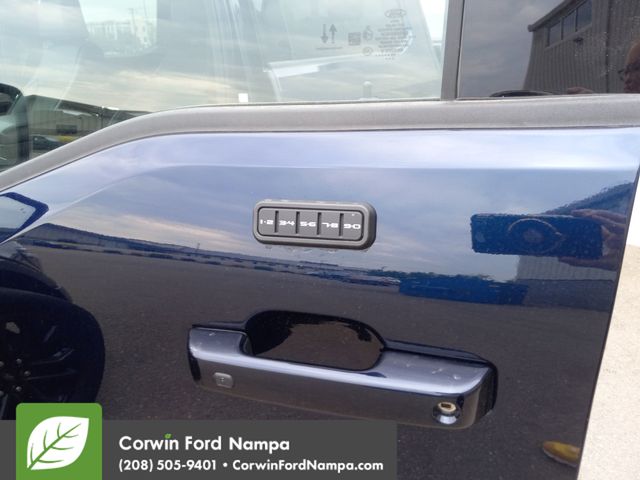 2025 Ford F-150 Lariat photo 28