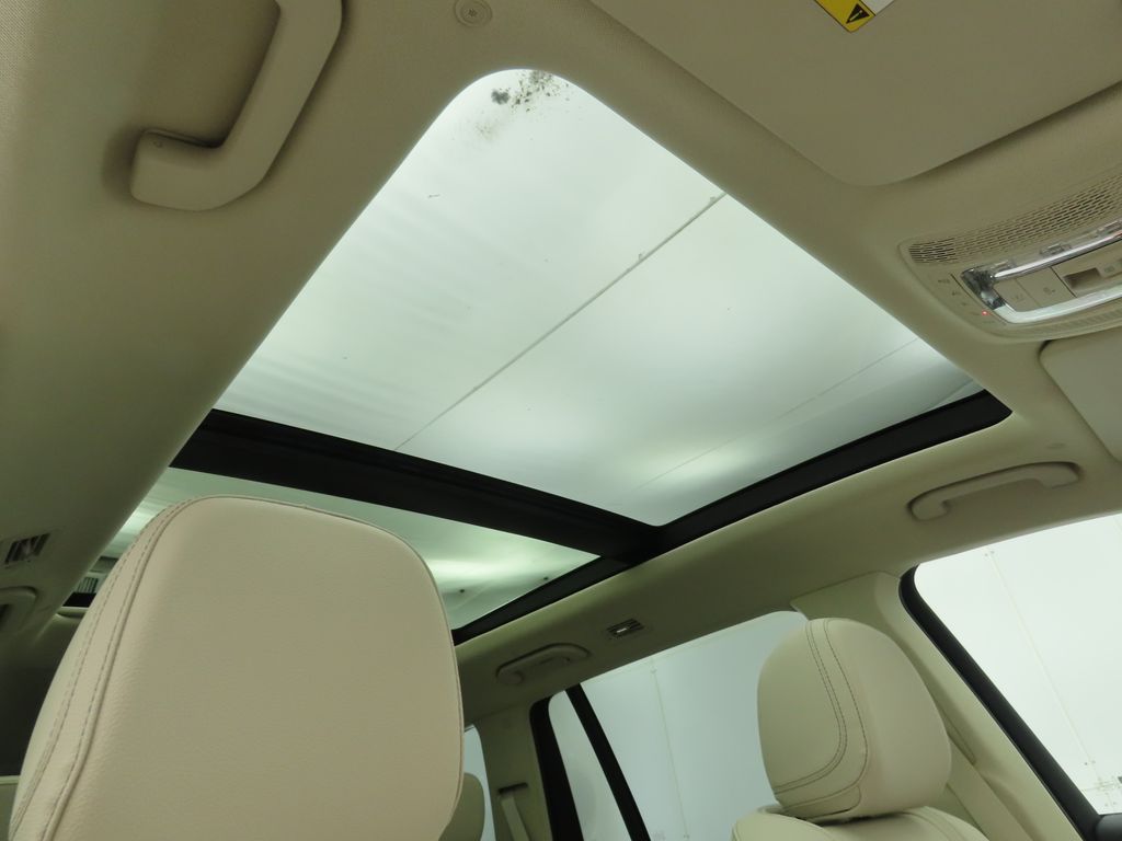 2026 Mercedes Benz GLS 450 4MATIC photo 19