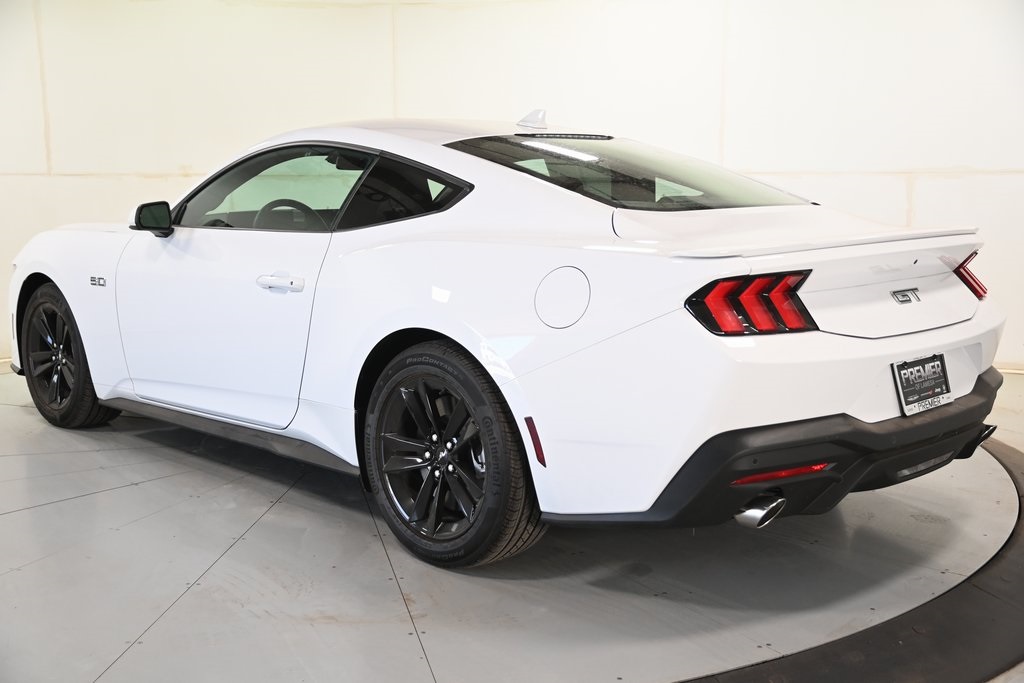 2025 Ford Mustang GT photo 9