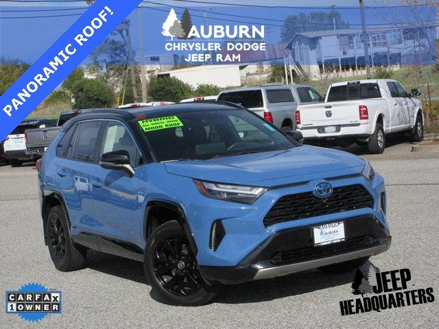 2023 Toyota RAV4 XSE's photo