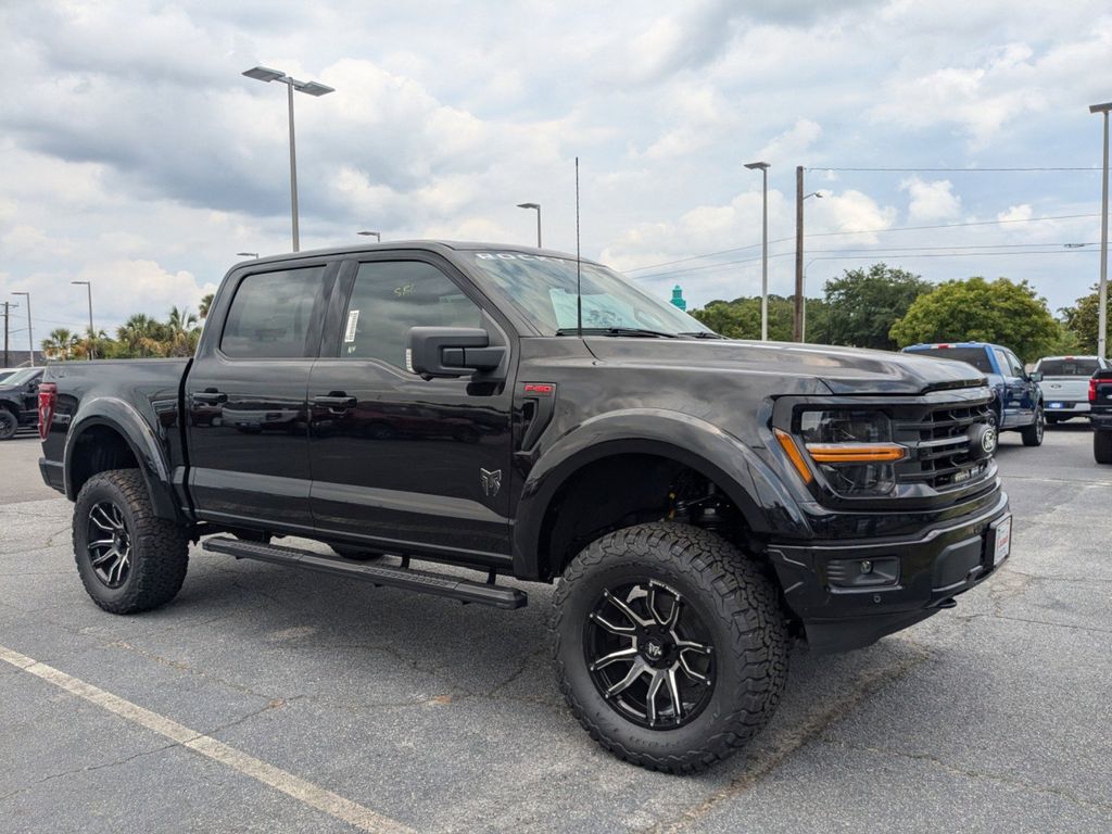 2025 Ford F-150 XLT photo 2