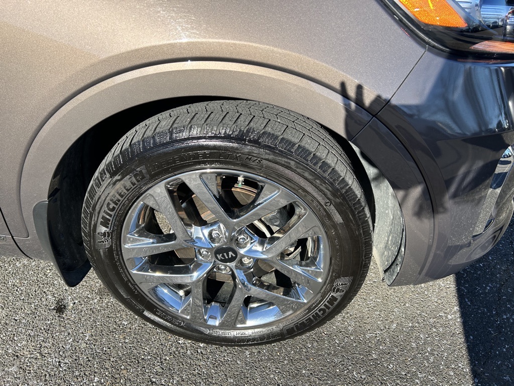 2019 Kia Sorento SX Limited photo 2