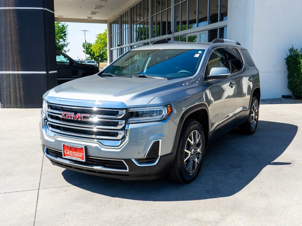 2023 Gmc Acadia SLE photo 3