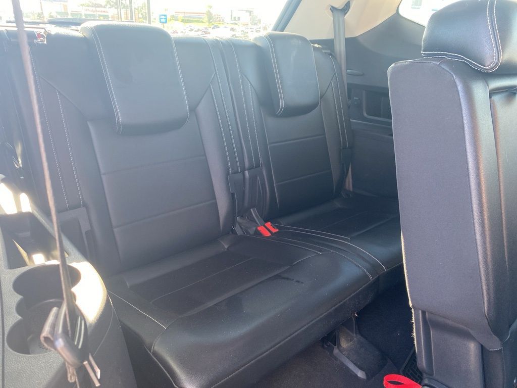 2021 Volkswagen Atlas V6 SE Technology R-Line photo 16