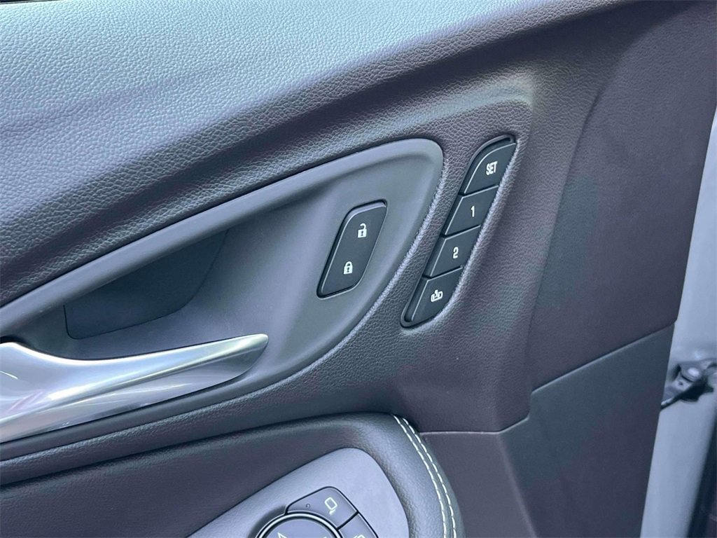 2026 Buick Encore Avenir photo 19