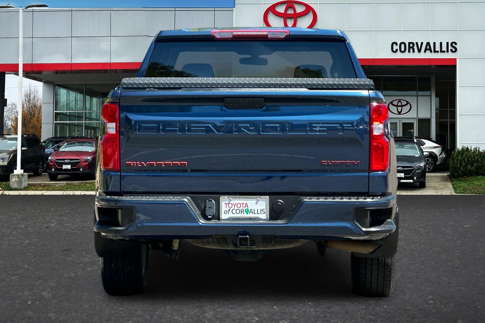 2021 Chevrolet Silverado 1500 Custom photo 4