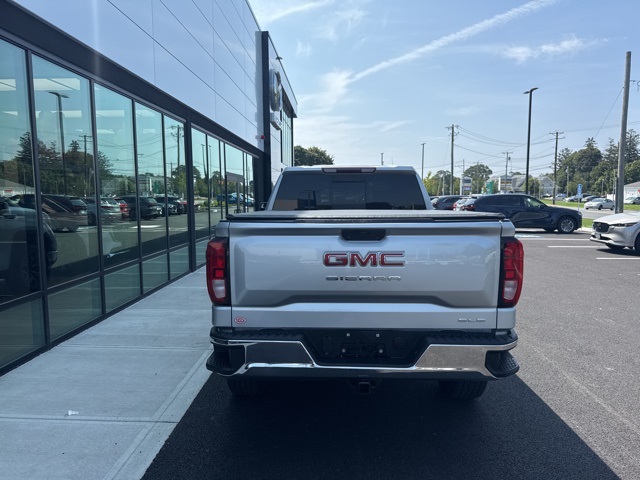 2019 Gmc Sierra 1500 SLE photo 3