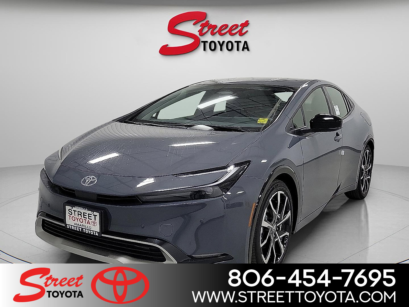 2026 Toyota Prius XSE's photo