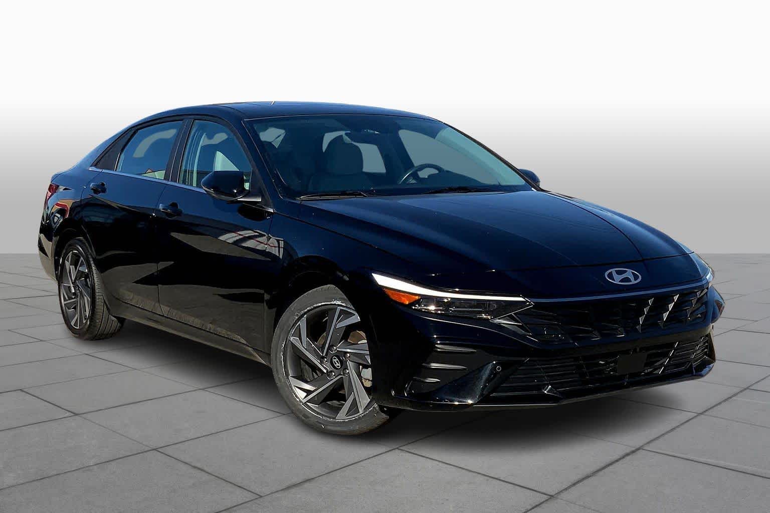 Used 2024 Hyundai Elantra Limited with VIN KMHLN4DJXRU095550 for sale in Kansas City