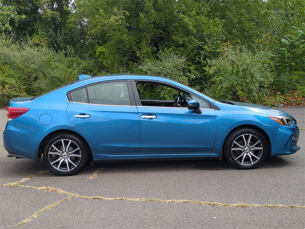 2017 Subaru Impreza 2.0i Limited photo 3