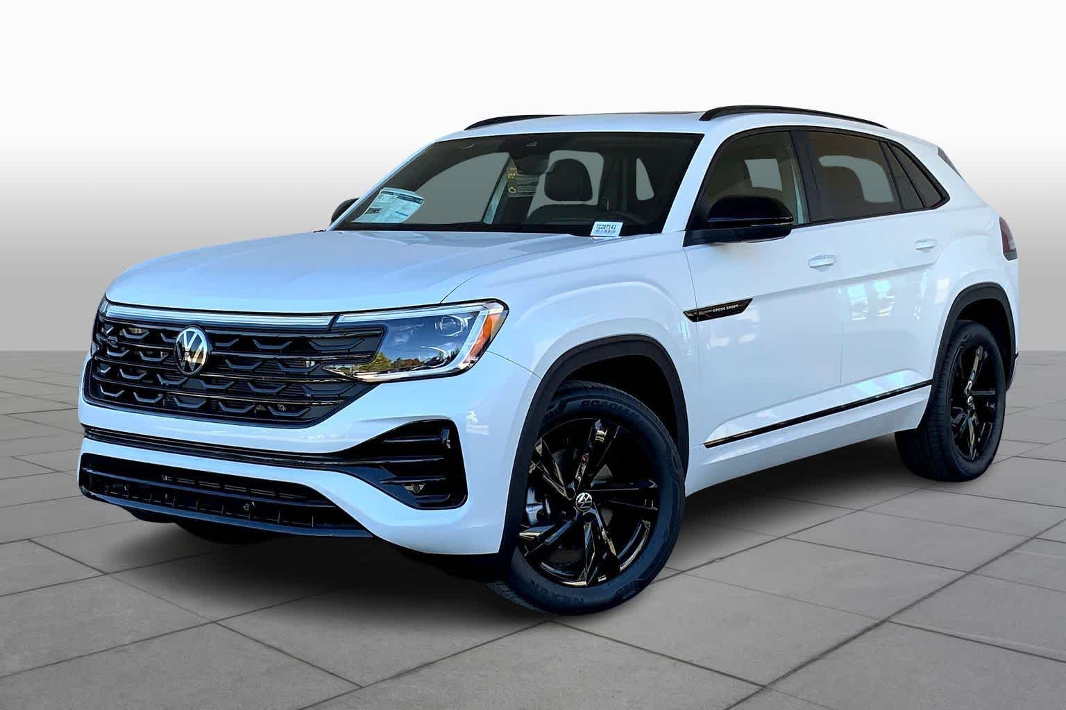2026 Volkswagen Atlas Cross Sport SEL R-LINE's photo