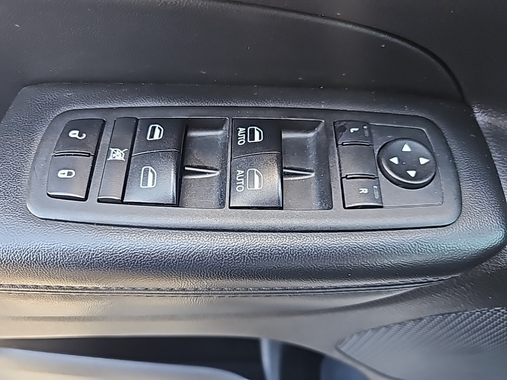 2018 Jeep Grand Cherokee Laredo photo 8