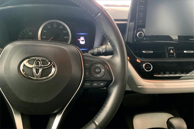 2022 Toyota Corolla SE photo 17