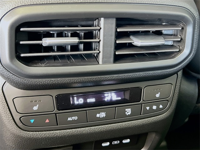 2025 Honda Pilot Black Edition photo 23