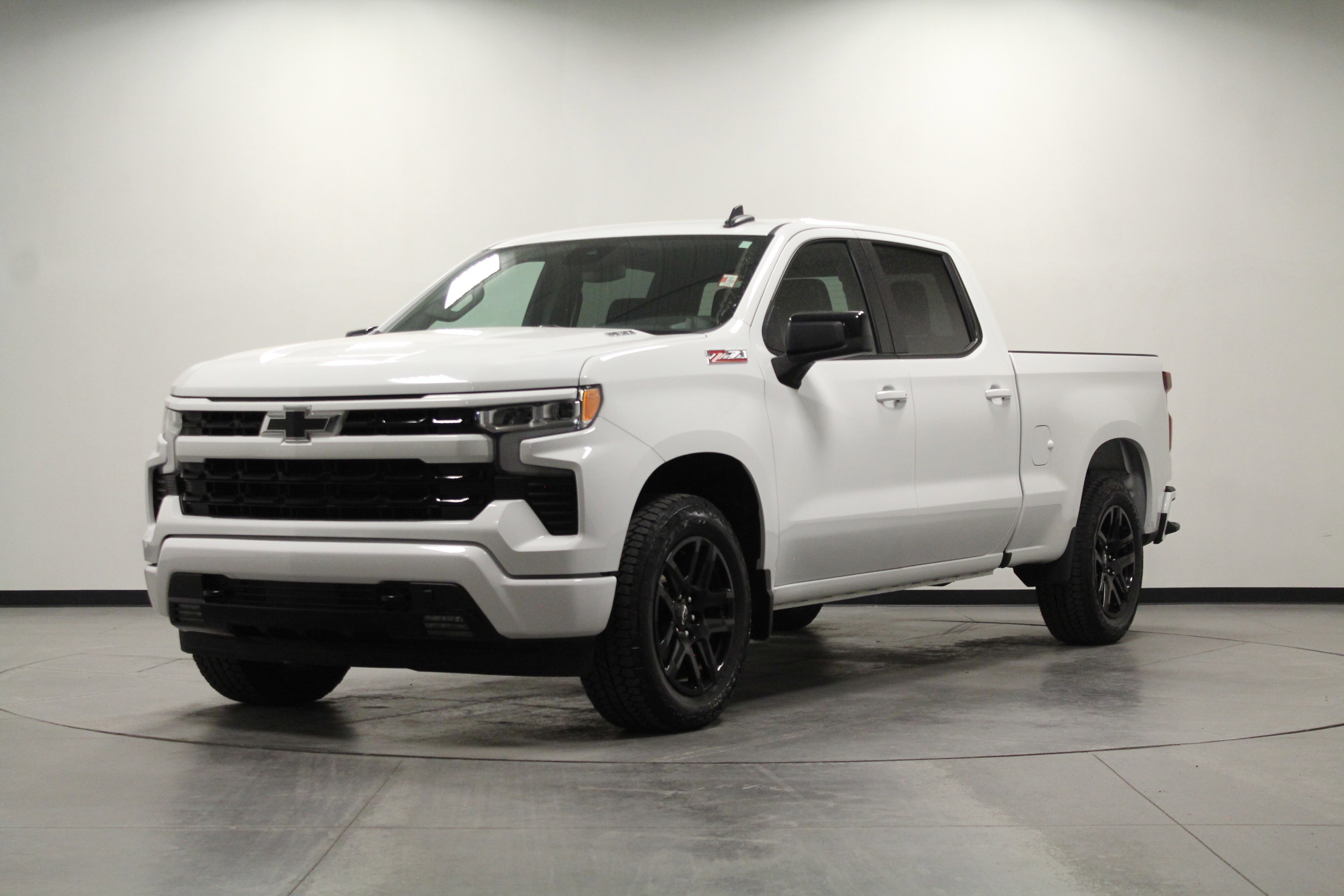 2024 Chevrolet Silverado 1500 RST photo 7