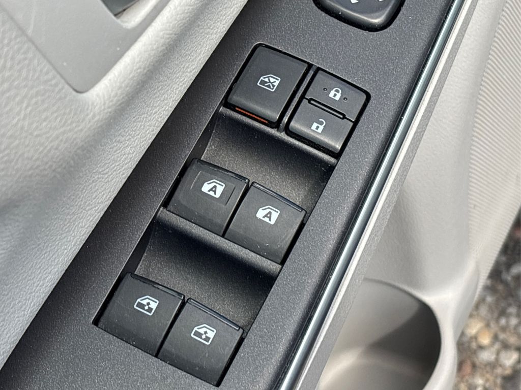 2016 Toyota Camry LE photo 24
