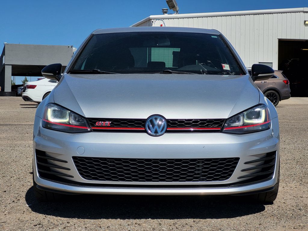 2017 Volkswagen Golf GTI S photo 2