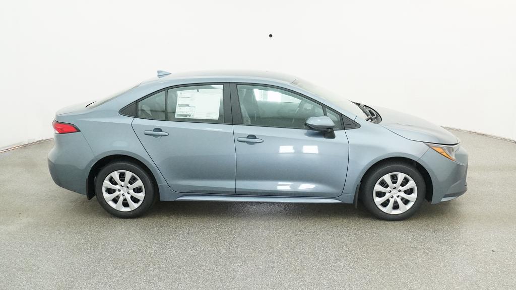2026 Toyota Corolla LE photo 25