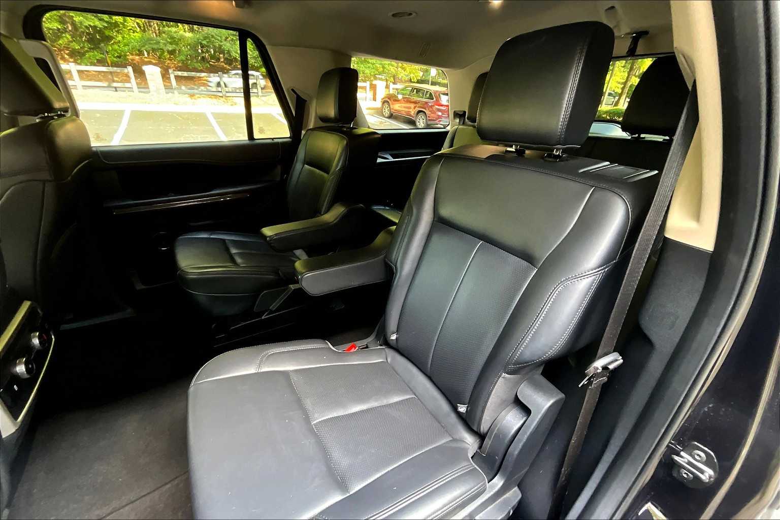 2024 Ford Expedition XLT photo 18