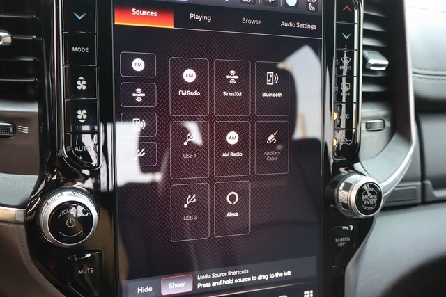 2024 Ram 3500 Laramie photo 28