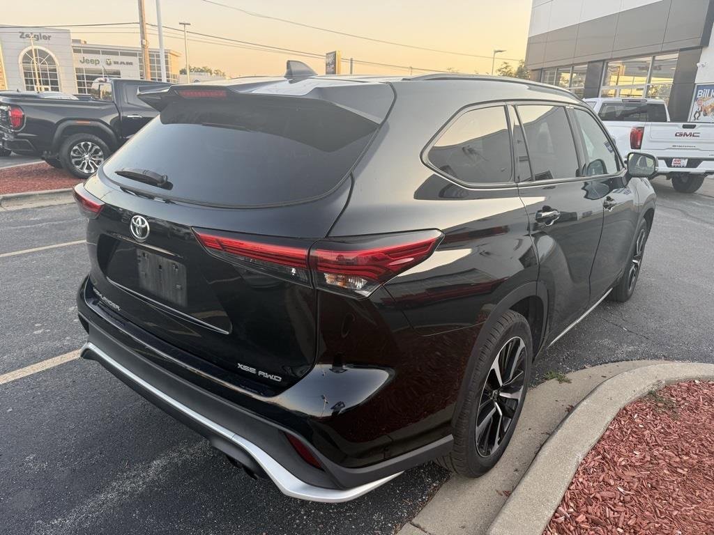 2021 Toyota Highlander XSE photo 3