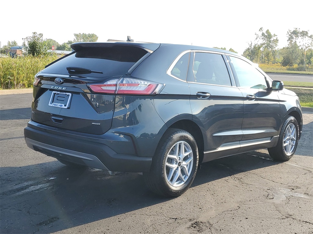 2024 Ford Edge SEL photo 5