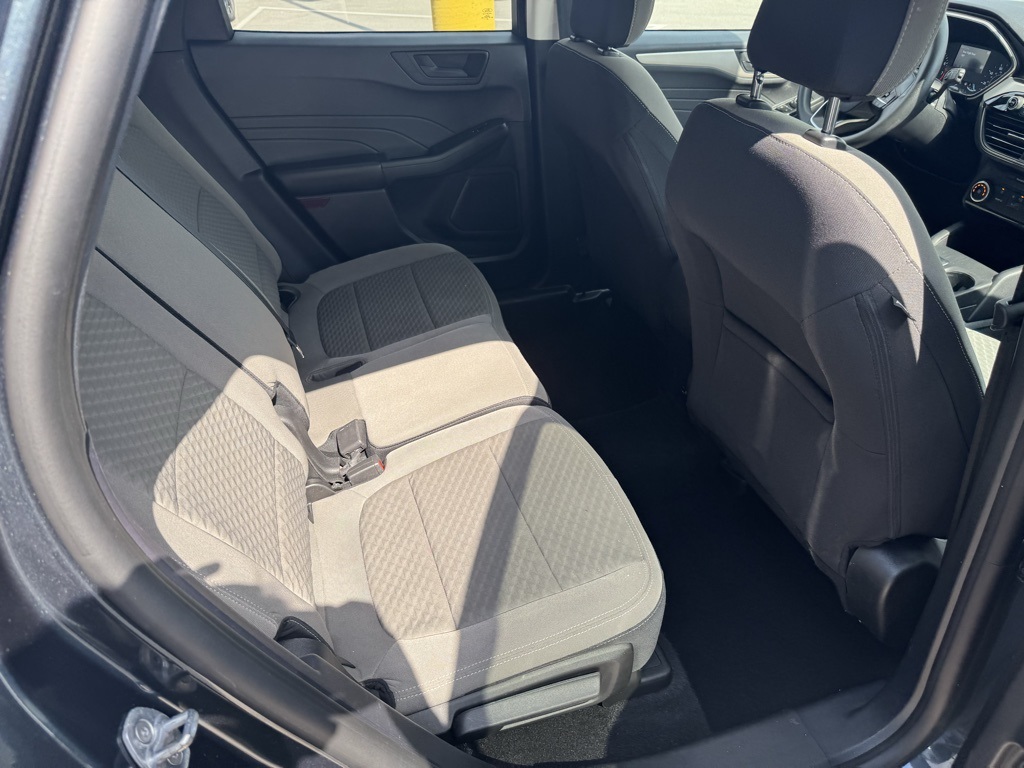2022 Ford Escape SE Sport photo 16