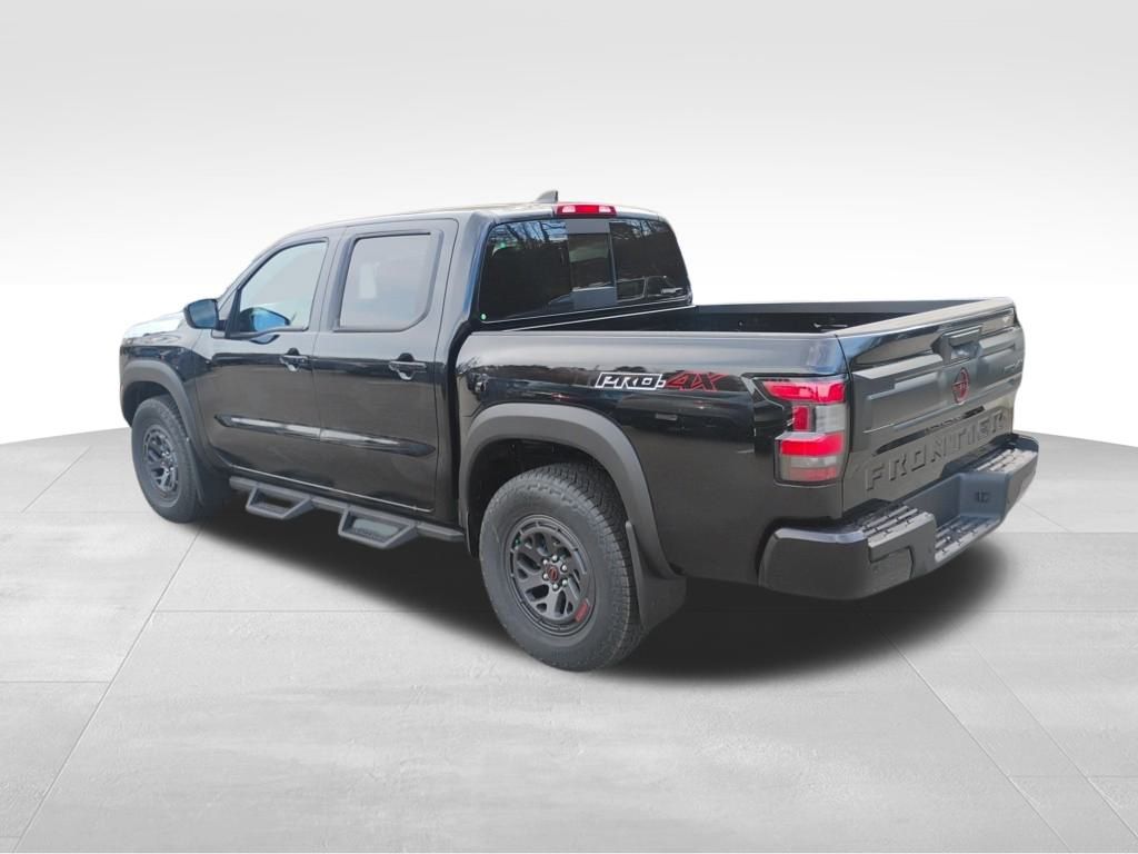2025 Nissan Frontier PRO-4X photo 4