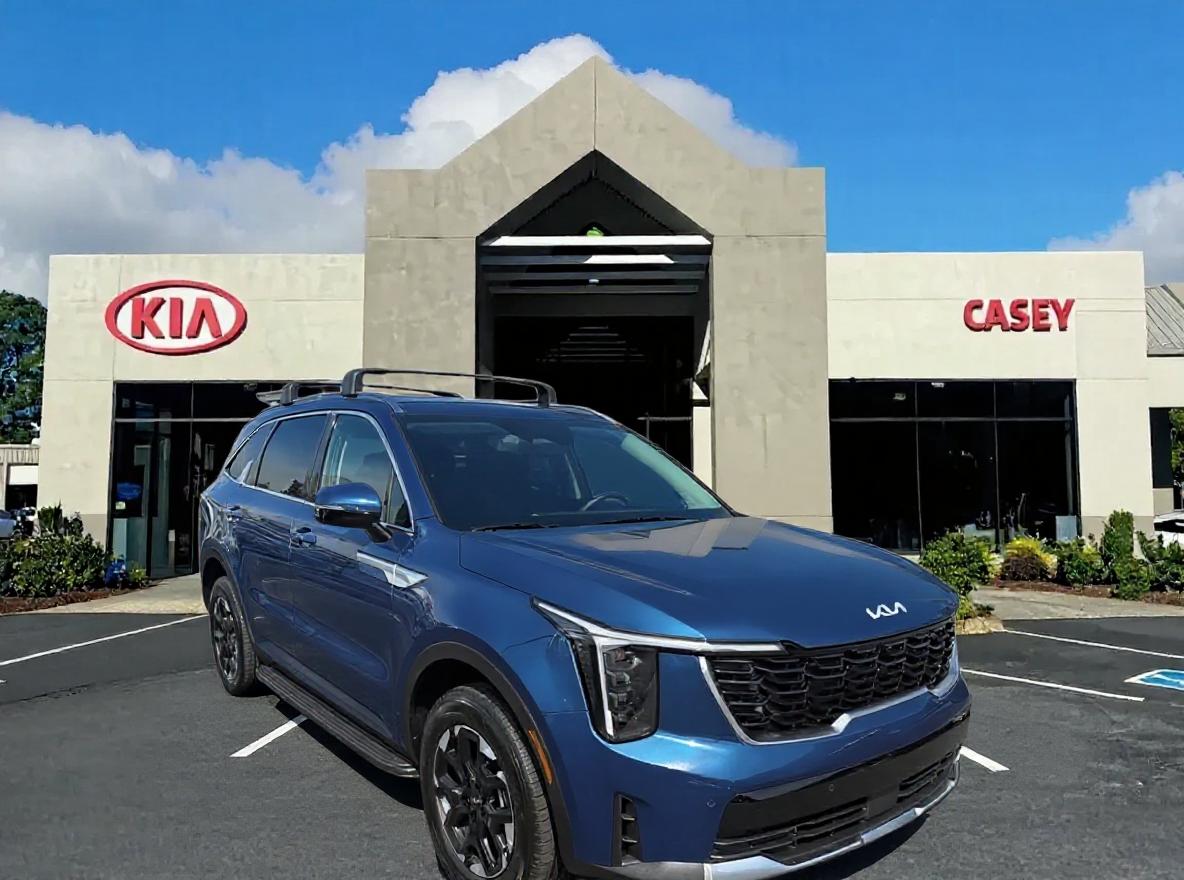 2025 Kia Sorento S's photo