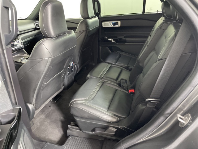 2022 Ford Explorer ST photo 14