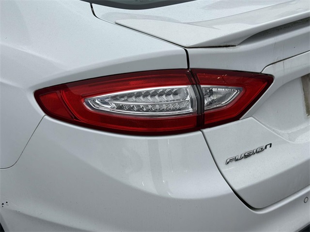 2014 Ford Fusion SE photo 11