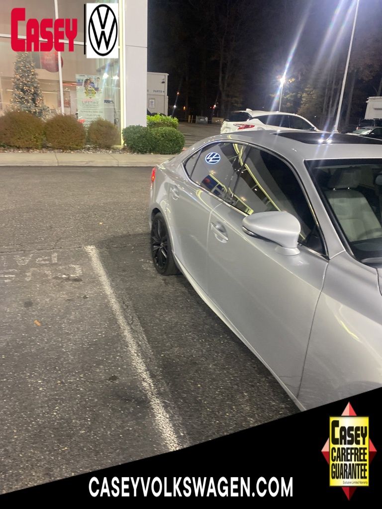 2015 Lexus IS 250's photo