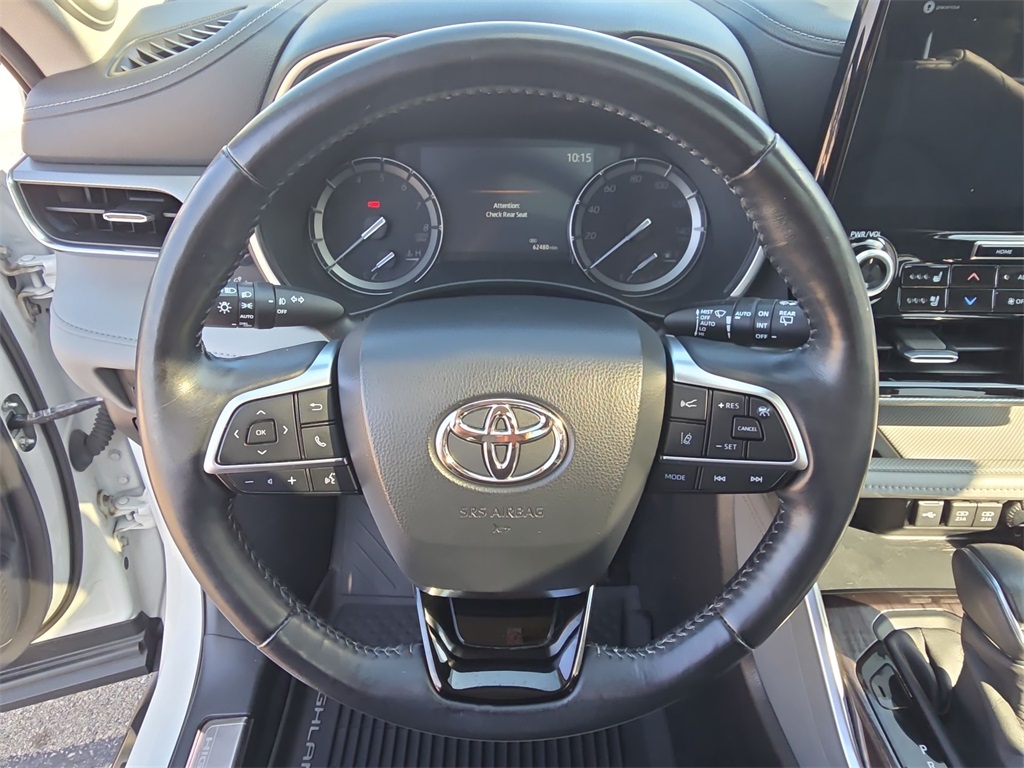 2020 Toyota Highlander Platinum photo 24
