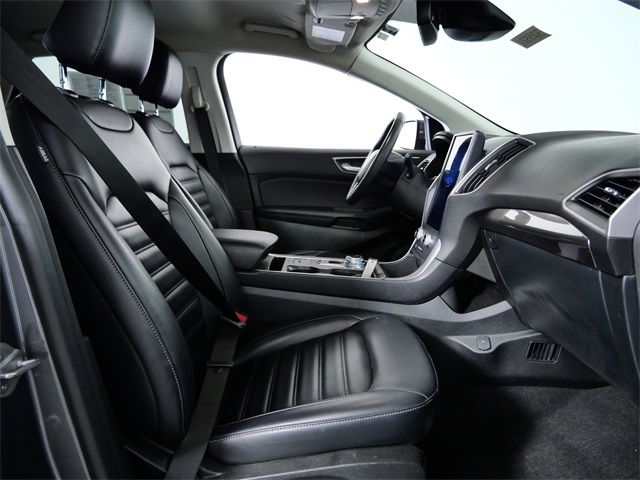 2023 Ford Edge SEL photo 9