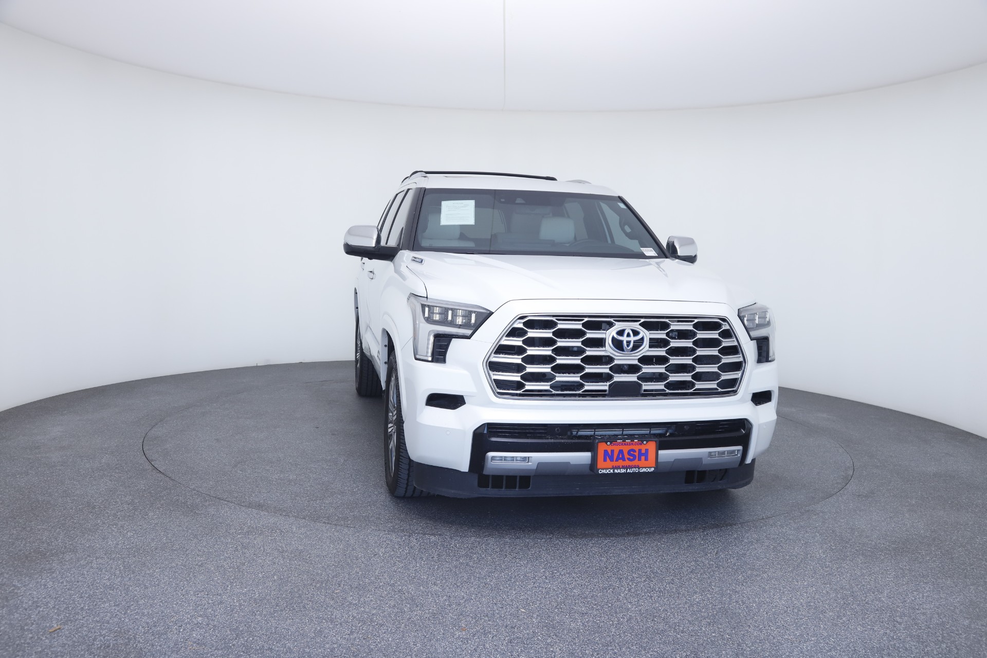 2024 Toyota RAV4 LE photo 12