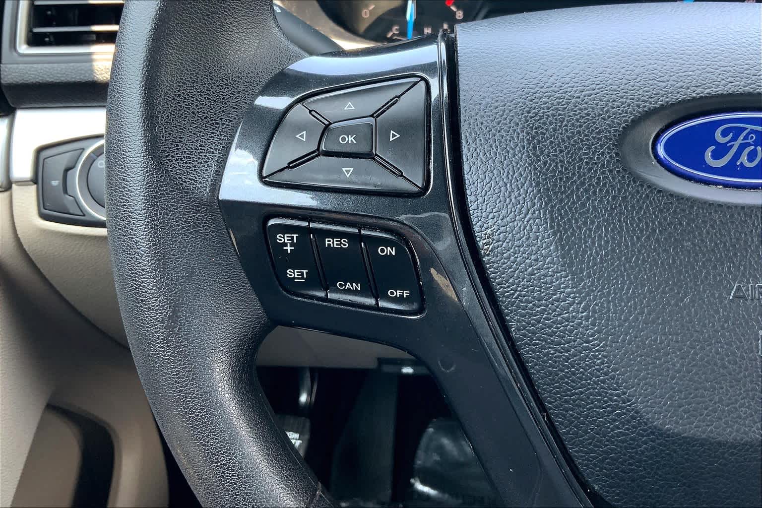 2019 Ford Explorer Base photo 20
