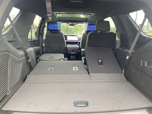 2025 Chevrolet Tahoe High Country photo 23