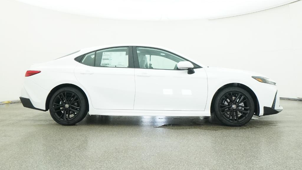 2025 Toyota Camry SE photo 26
