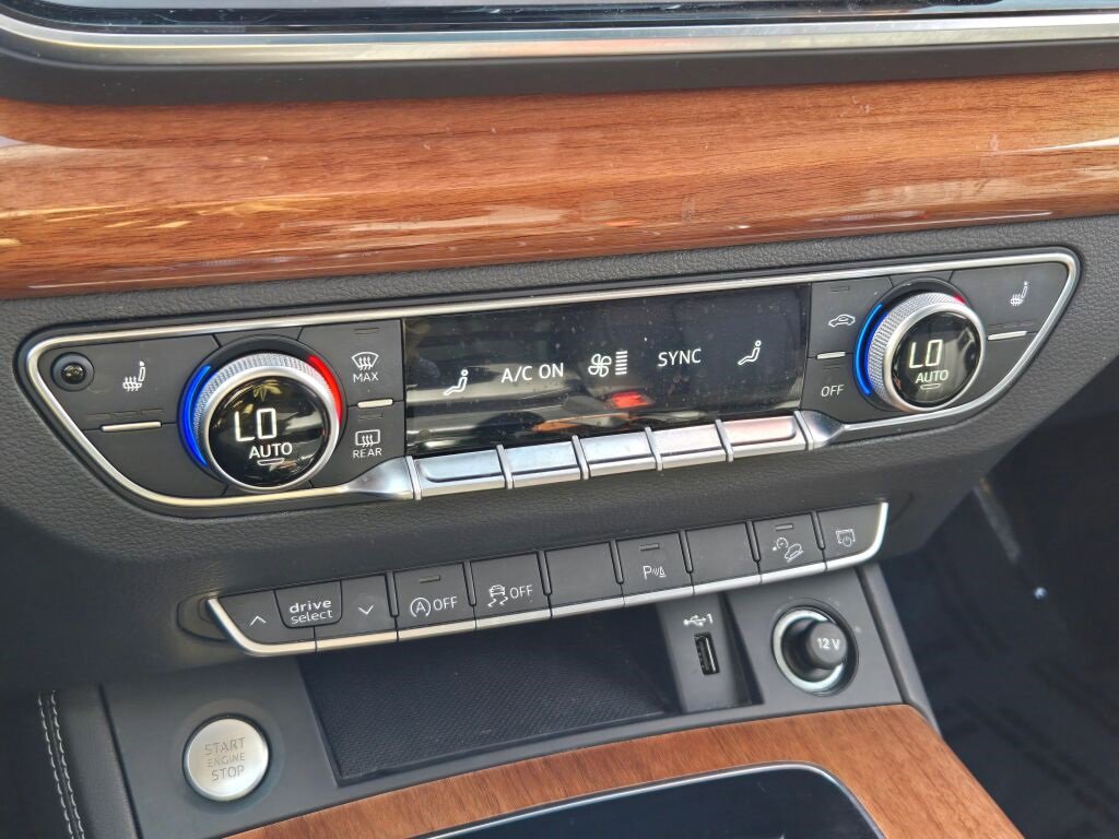 2023 Audi Q5 45 S line Premium Plus photo 26
