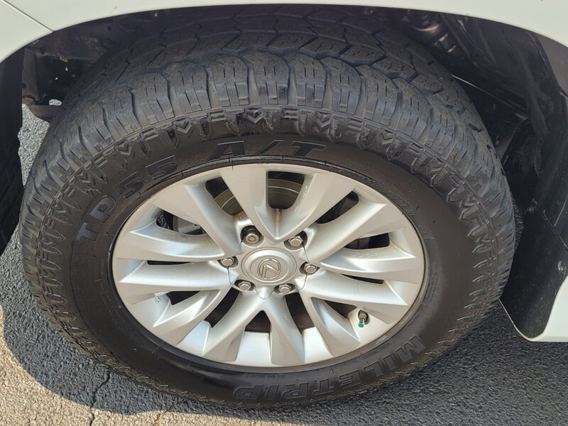 2014 Lexus GX 460 Base photo 15