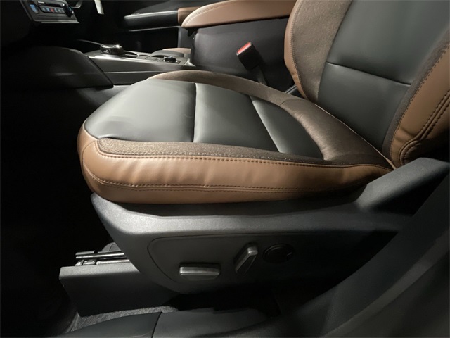 2025 Ford Bronco Sport Outer Banks photo 2