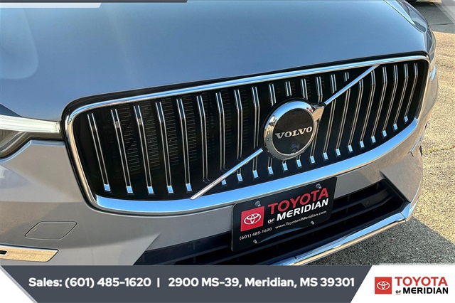 2023 Volvo XC60 B5 Plus photo 20