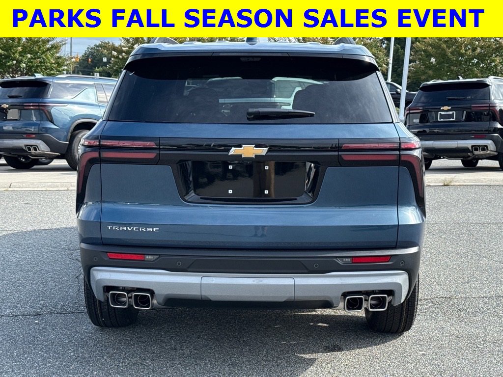 2026 Chevrolet Traverse photo 4