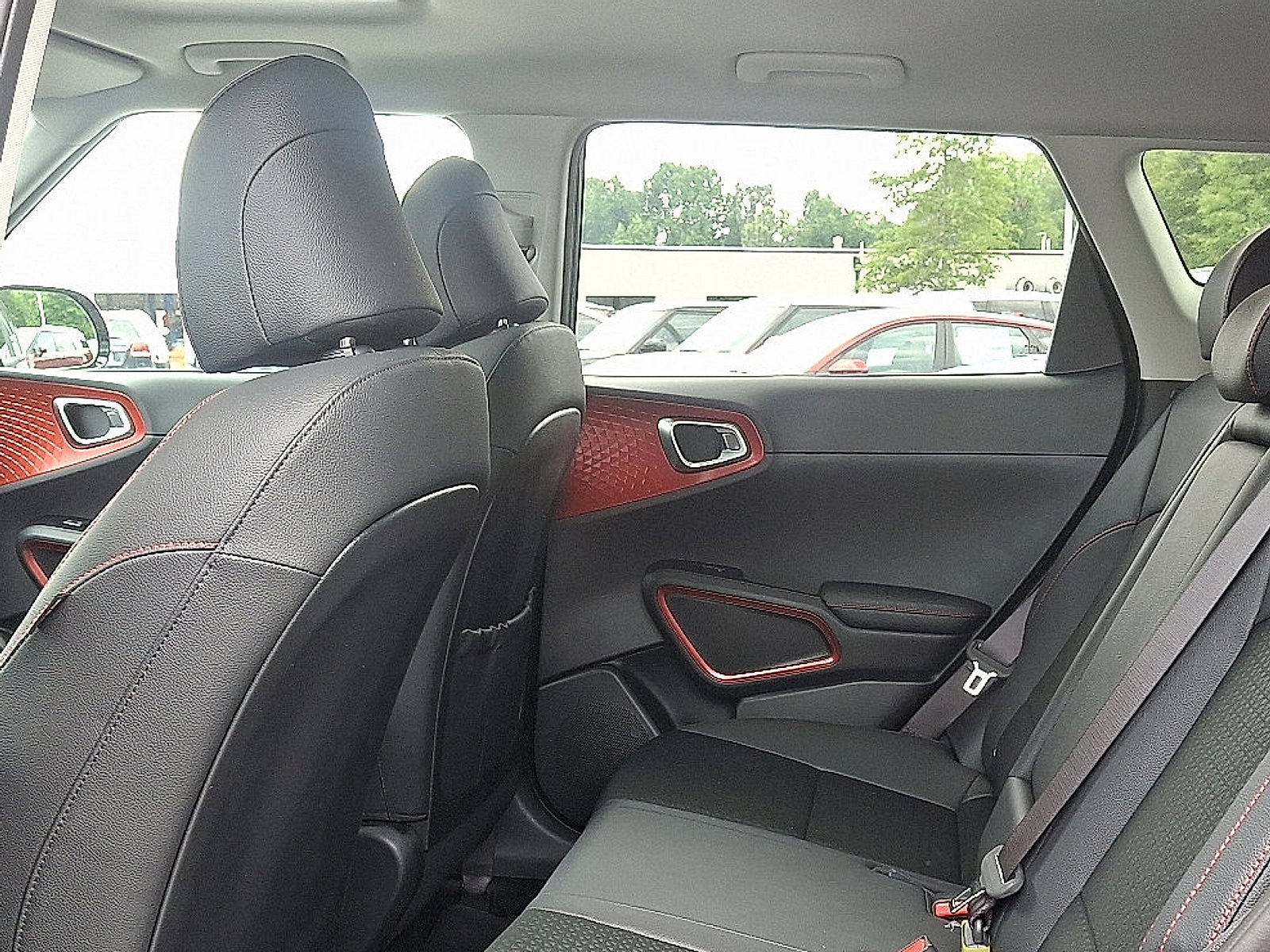 2025 Kia Soul GT-Line photo 6