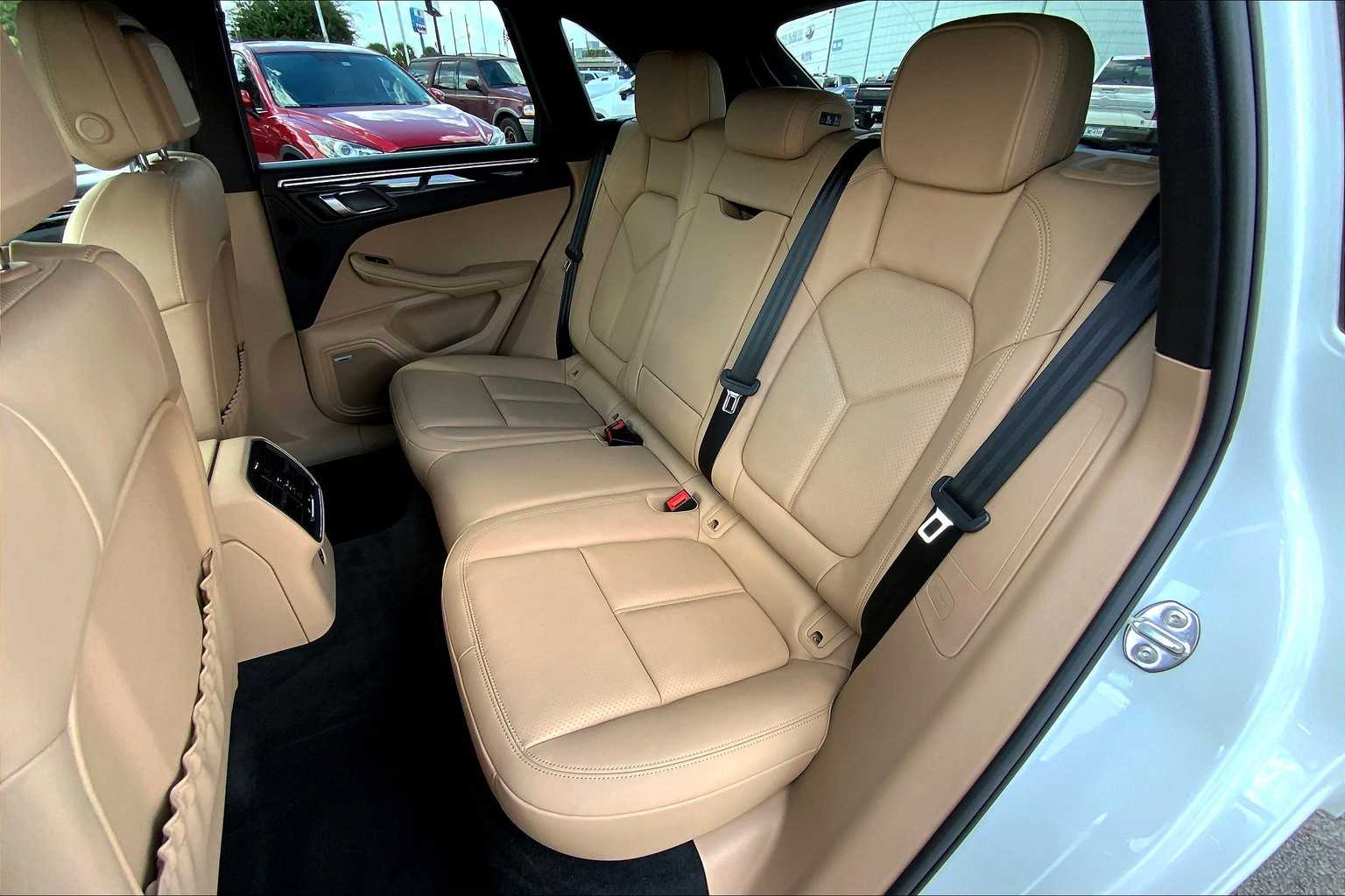 2020 Porsche Macan S photo 20